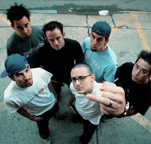 Linkin Park - foto clásica era Hybrid Theory con Chester Bennington