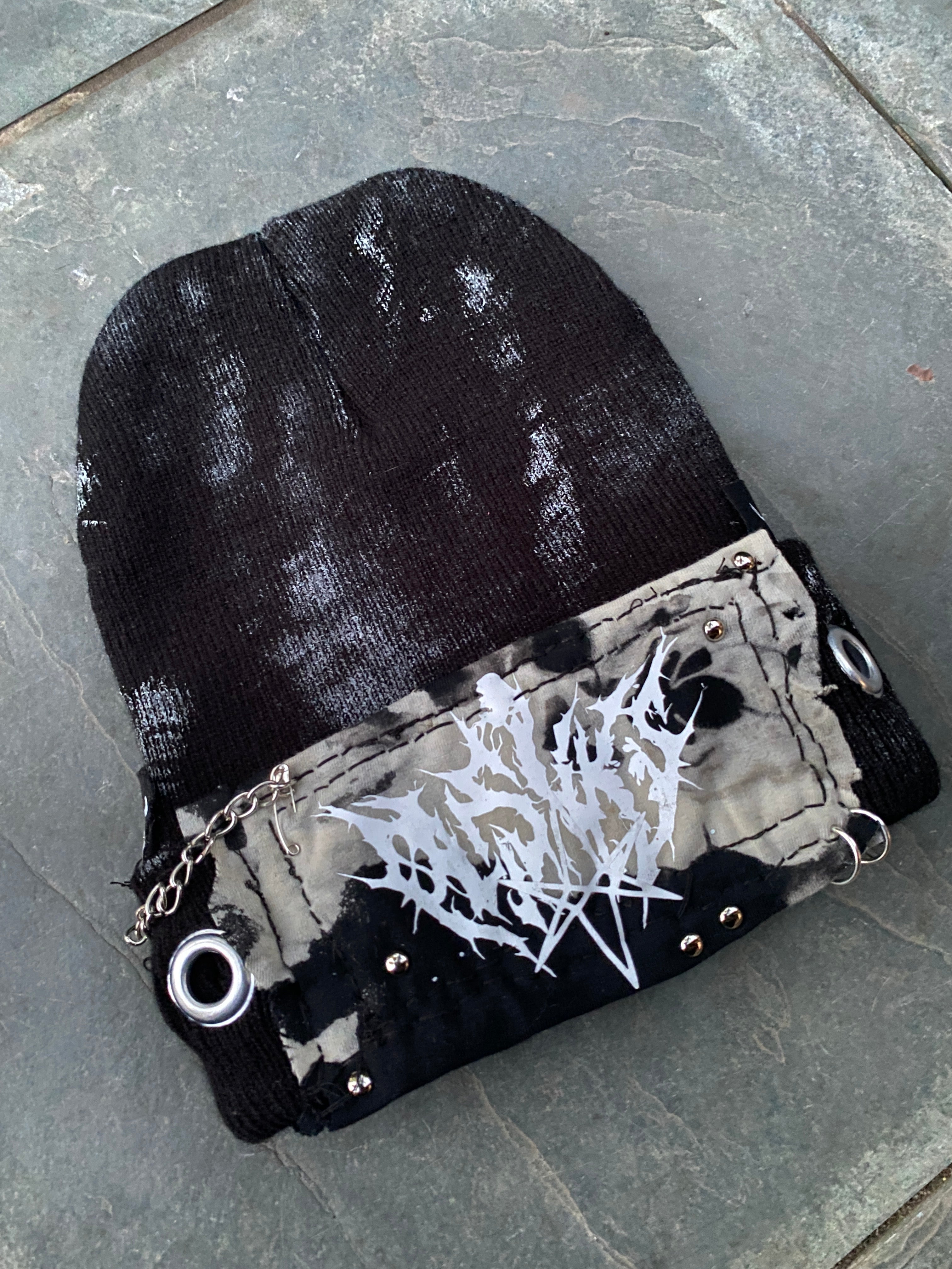 8/8 Beanie